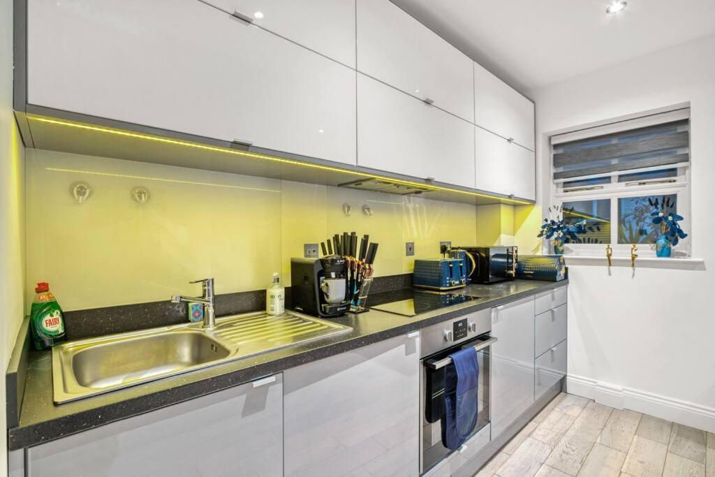 דירות לונדון Luxury Oasis מראה חיצוני תמונה